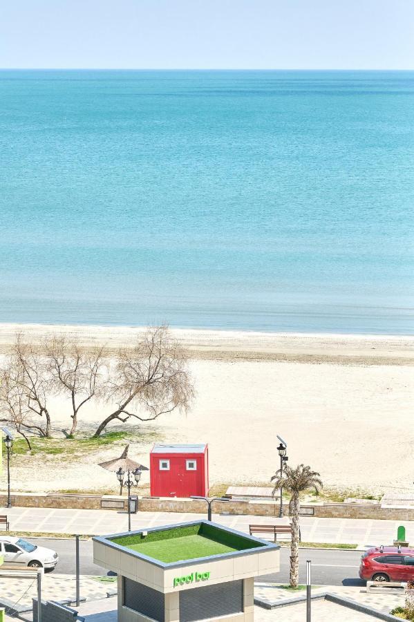Moonstar Apartment - Spa N Pools Beach Resort Mamaia Ngoại thất bức ảnh